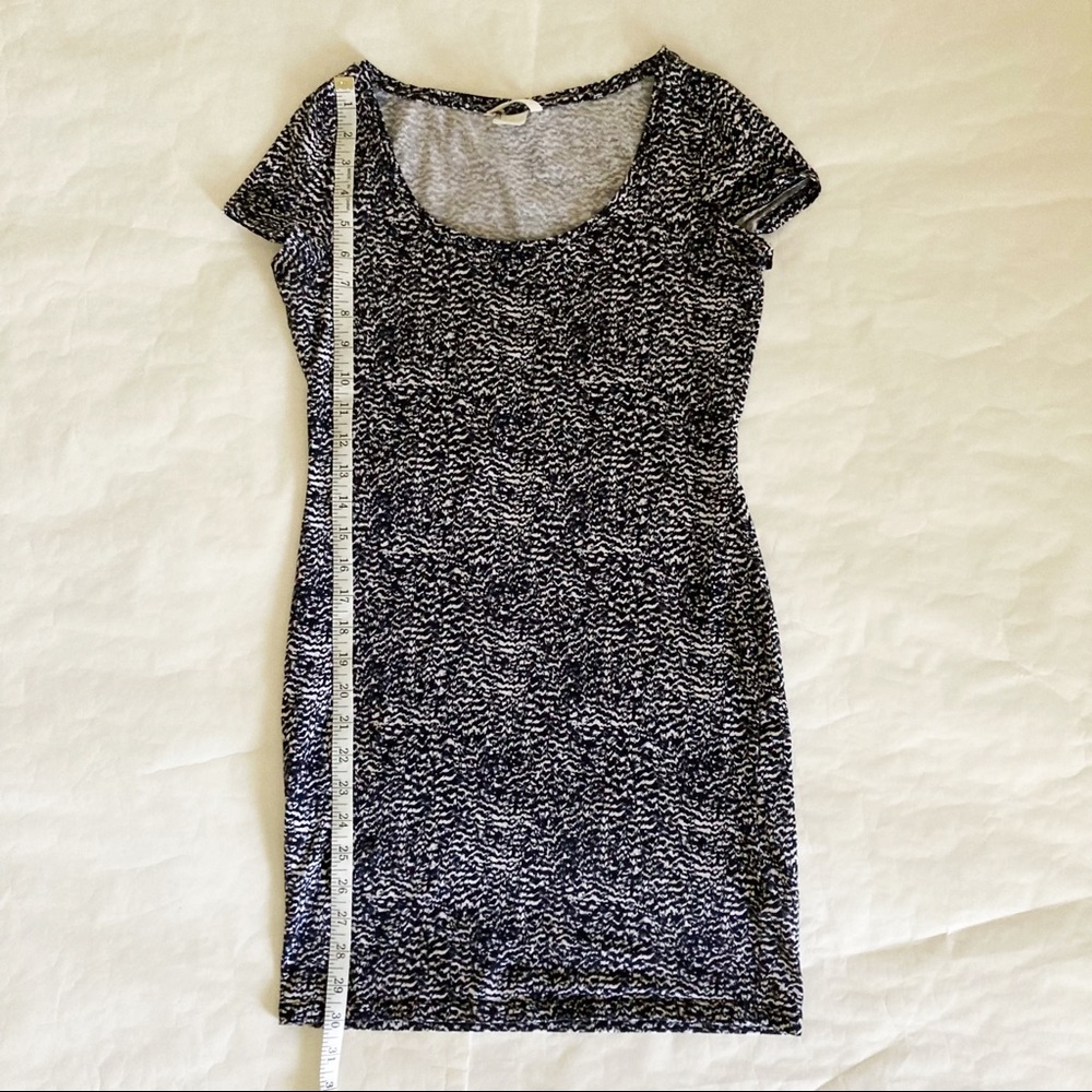 H&M Basic Print Mini Dress - Picture 8 of 10